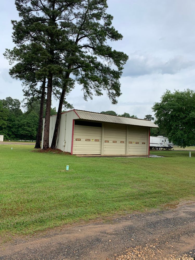 1315 S I -20 Serv Rd, Waskom, TX 75692